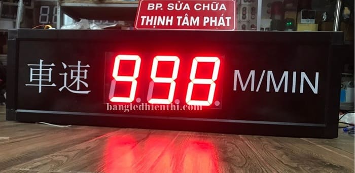 bảng led hiển thị tốc độ mét/phút